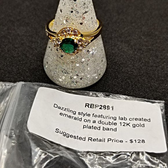 Gold Emerald Ring Size 10 Ring Bomb Party - Picture 3 of 3